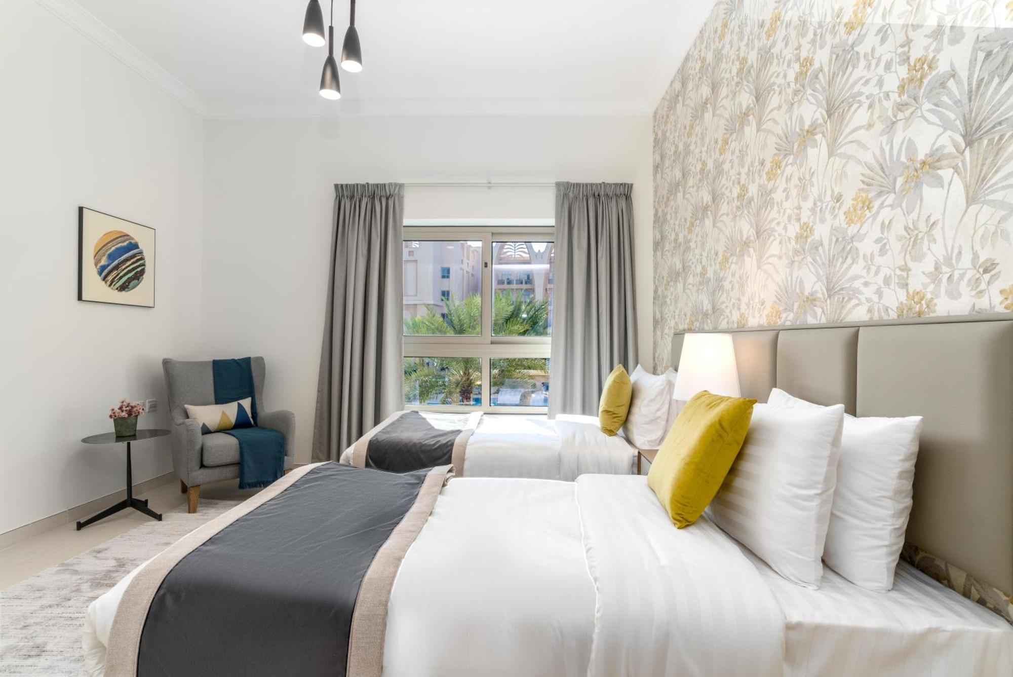 Apartment Amazing Beachfront Near Atlantis Waterpark By Simply Comfort Sarai Palm Jumeirah