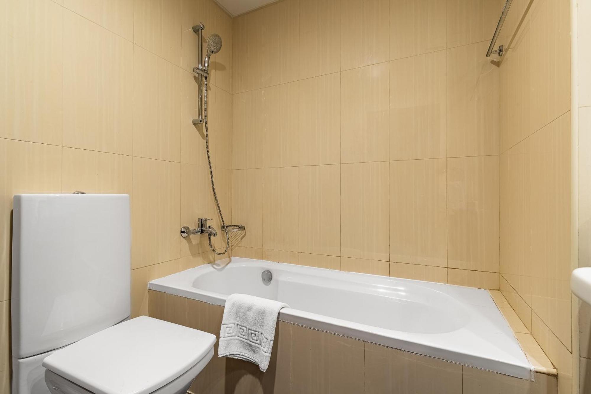 Apartment Amazing Beachfront Near Atlantis Waterpark By Simply Comfort Sarai Palm Jumeirah Dubai