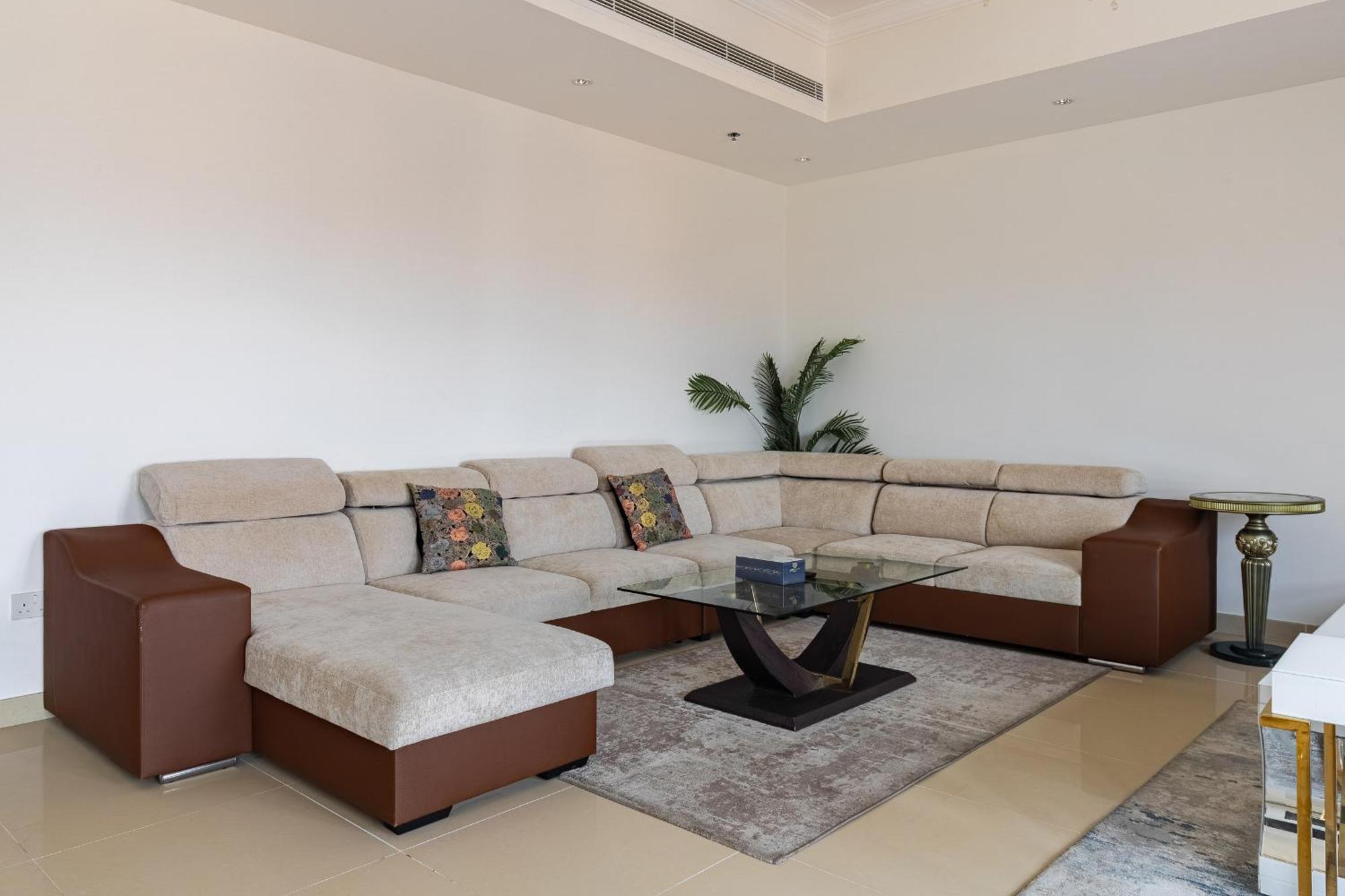 Amazing Beachfront Near Atlantis Waterpark By Simply Comfort Sarai Palm Jumeirah Apartment