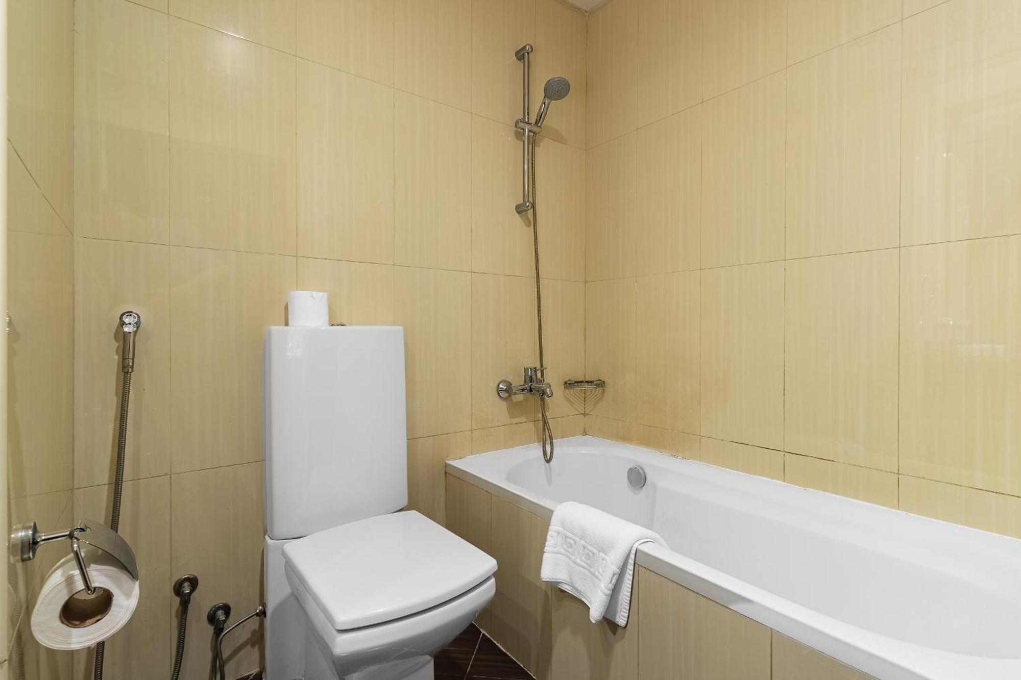 Amazing Beachfront Near Atlantis Waterpark By Simply Comfort Sarai Palm Jumeirah Apartment Dubai