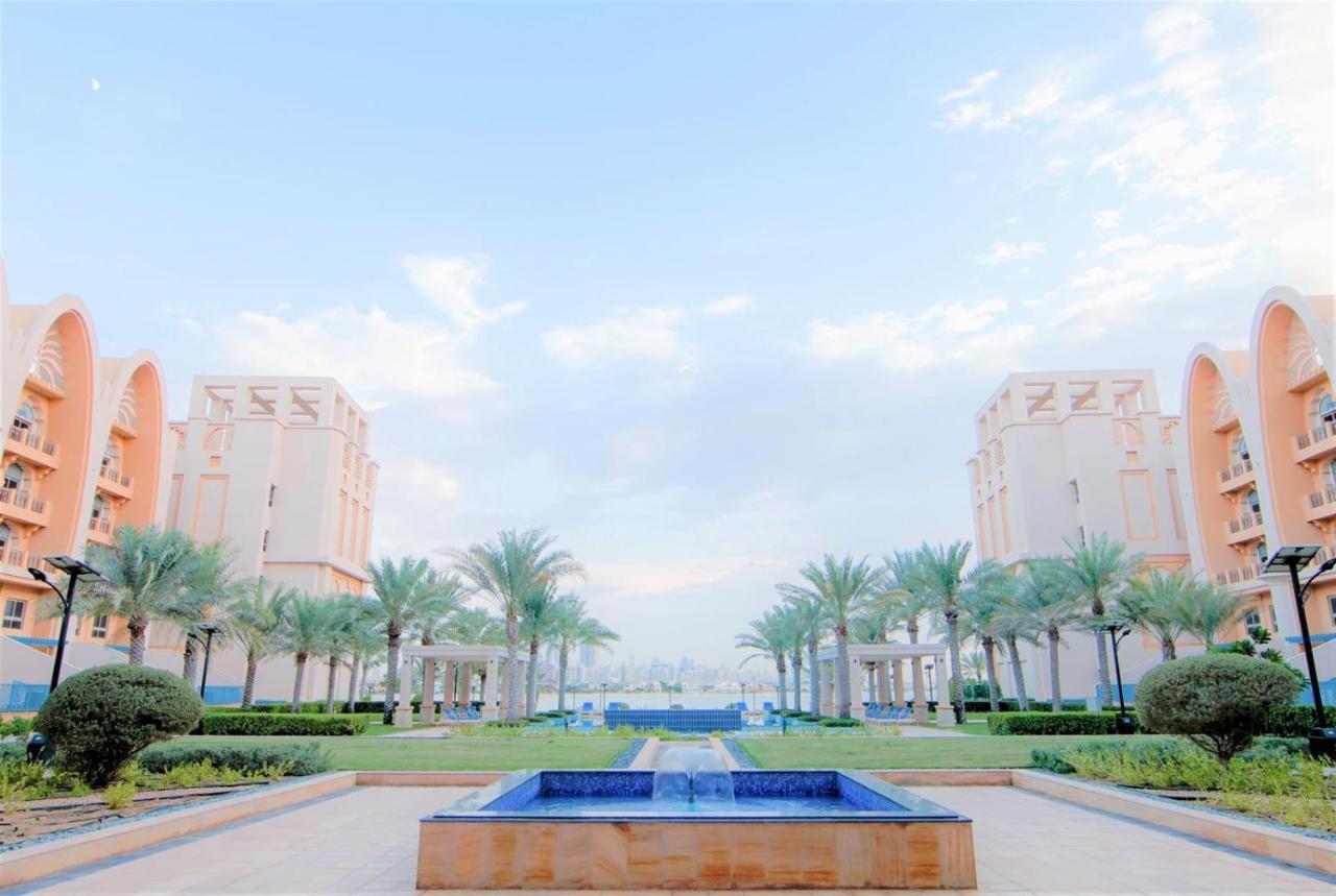 Amazing Beachfront Near Atlantis Waterpark By Simply Comfort Sarai Palm Jumeirah Apartment