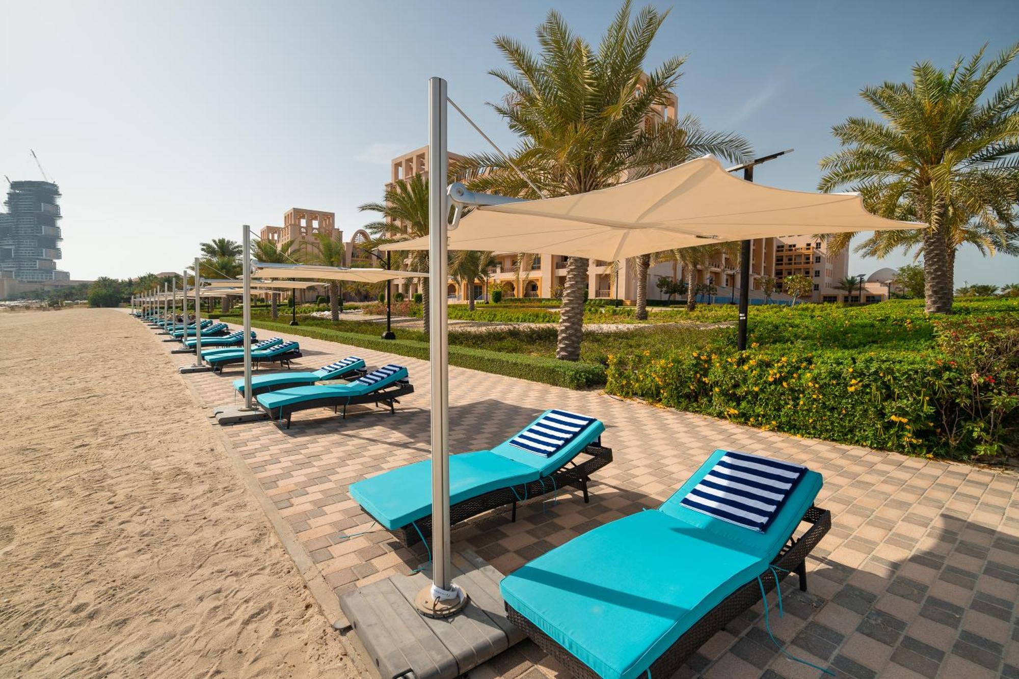 Amazing Beachfront Near Atlantis Waterpark By Simply Comfort Sarai Palm Jumeirah *