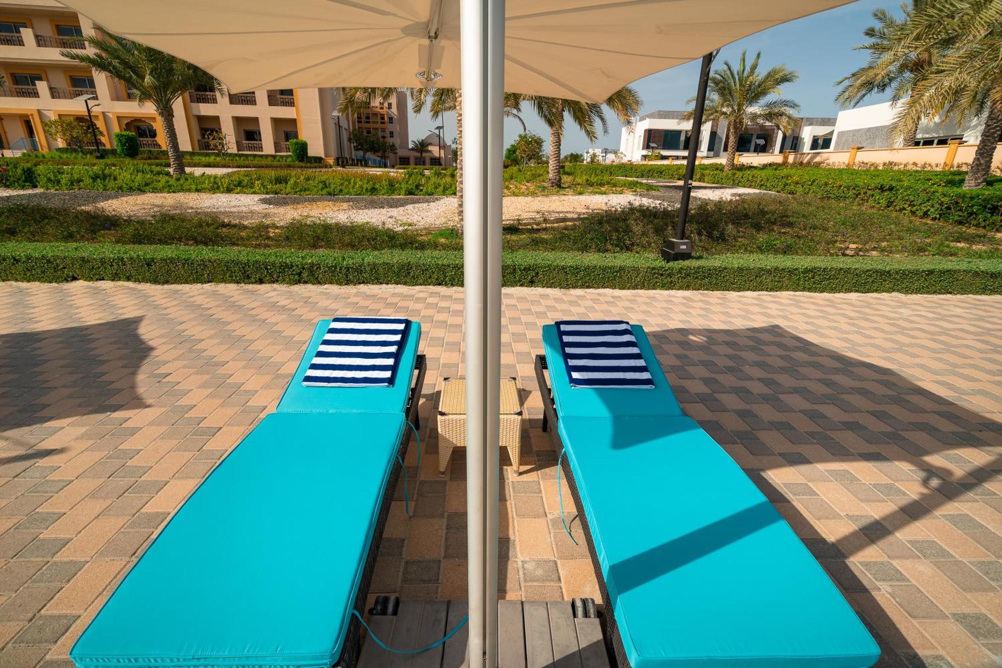 Amazing Beachfront Near Atlantis Waterpark By Simply Comfort Sarai Palm Jumeirah Apartment